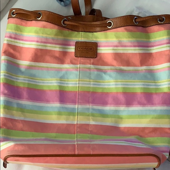 Authentic Coach backpack - Picture 2 of 5